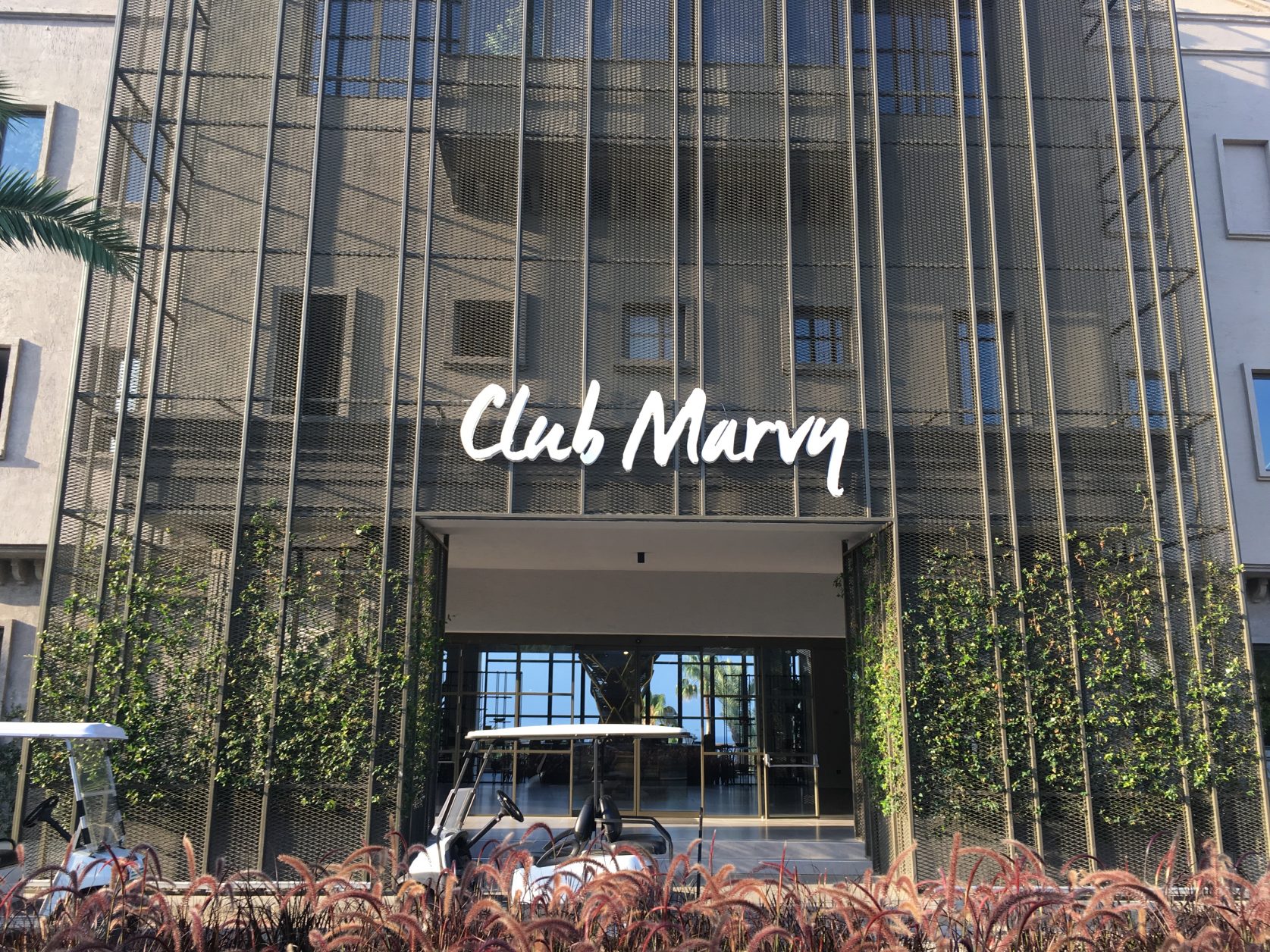 Der zu den Paloma Hotels gehörende Club Mary in Özdere wird u.a. von Öger tours vermar