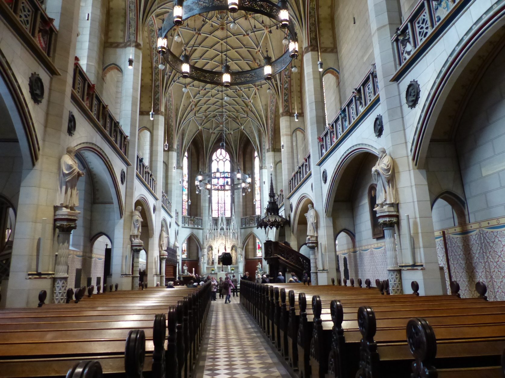 Berühmtheit erlangte die Kirche durch den Thesenanschlag, die als Auslöser der Reformation gelten. Foto: D.Weirauc