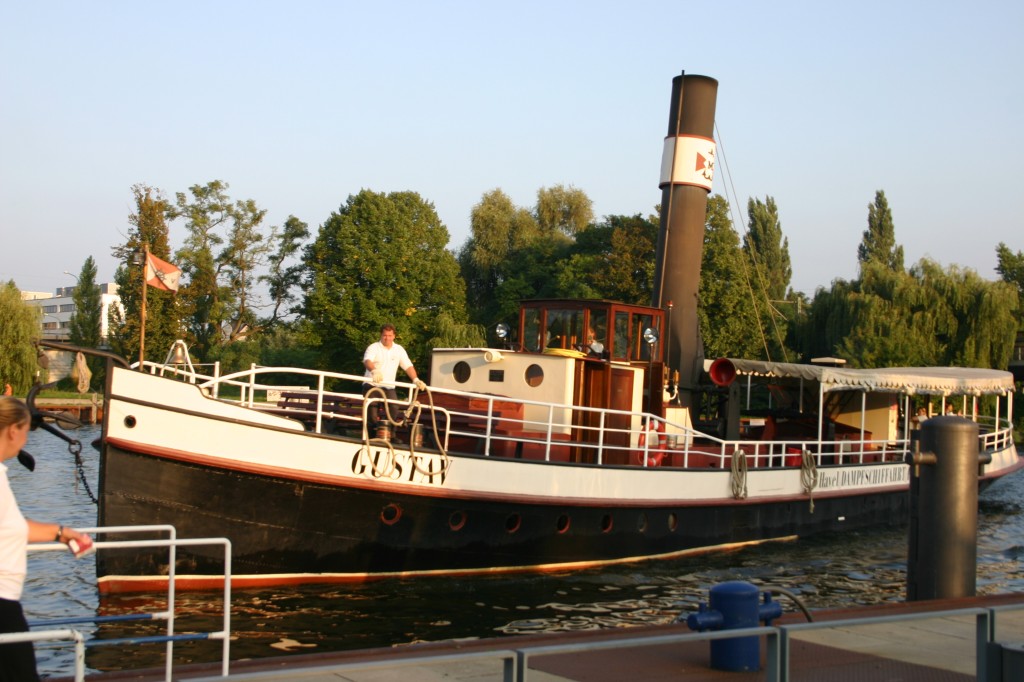 Dampfschiff Gustav im Hafen Foto: Weirauch
