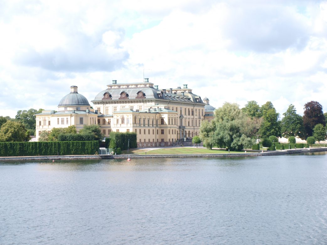 Schloss Drottningholm, Zuhause der schwedischen Königsfamilie, gehört zum UNESCO-Welterbe Foto: L.Bischoff